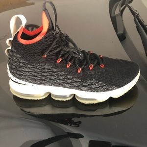 Nike Lebron 15 Bright Crimson